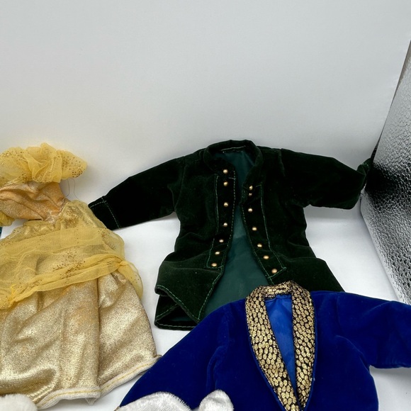 Lot of 7 doll clothes one Green Barbie - Picture 5 of 7